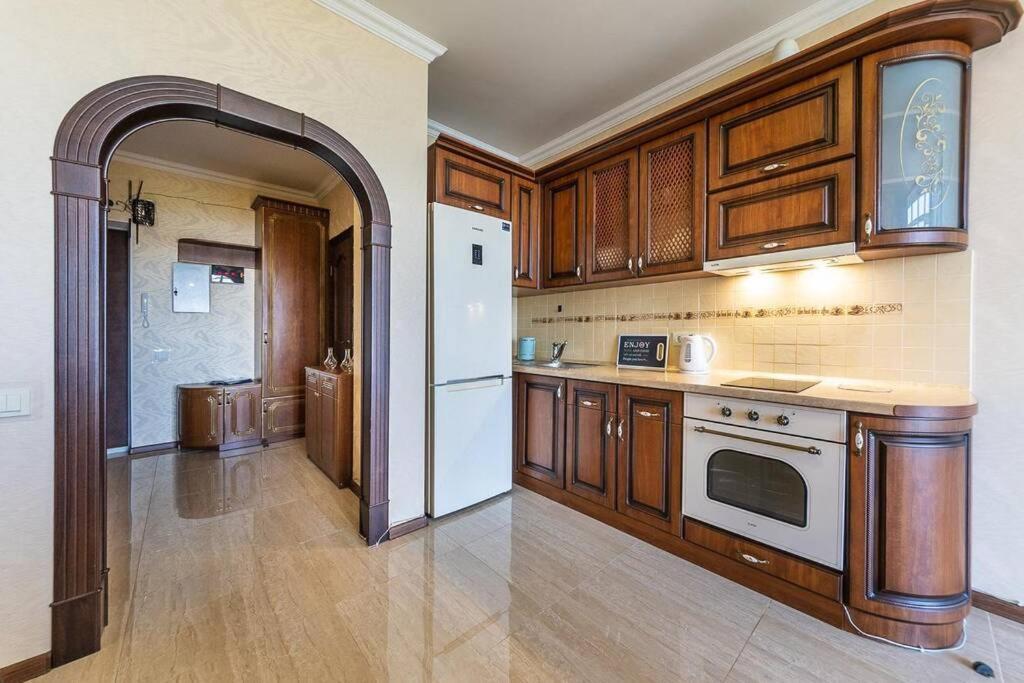 Apartments With Crazy Panoramic View Of The Dniepr Kiev Esterno foto