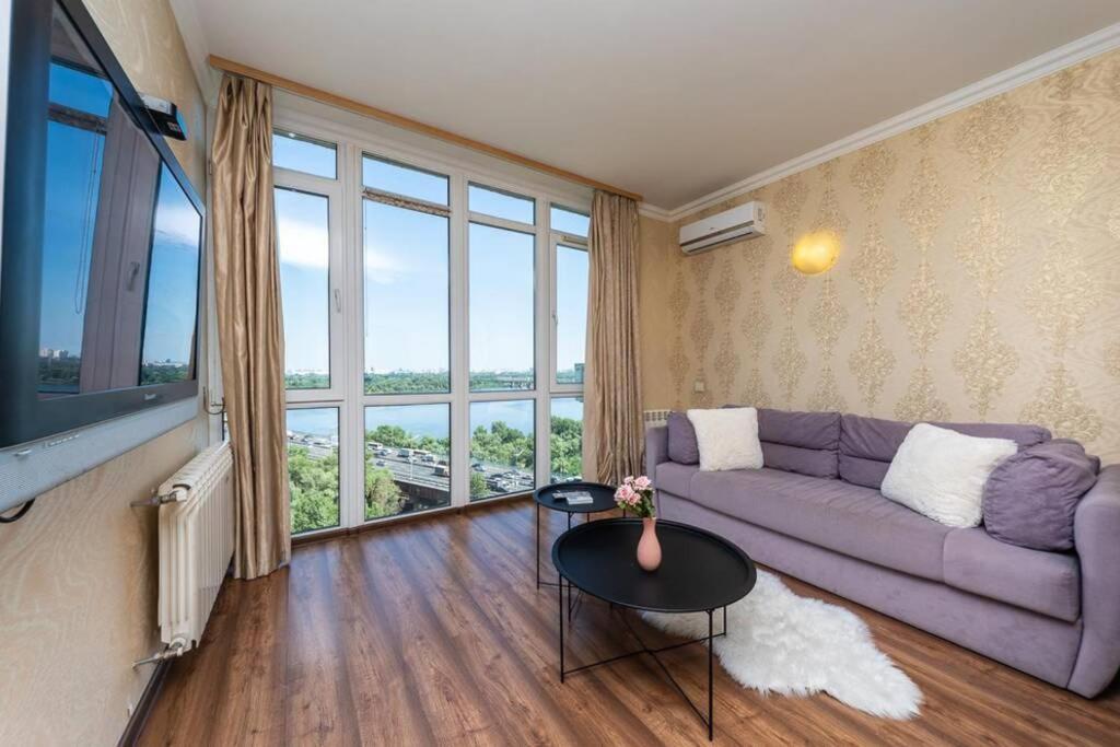 Apartments With Crazy Panoramic View Of The Dniepr Kiev Esterno foto